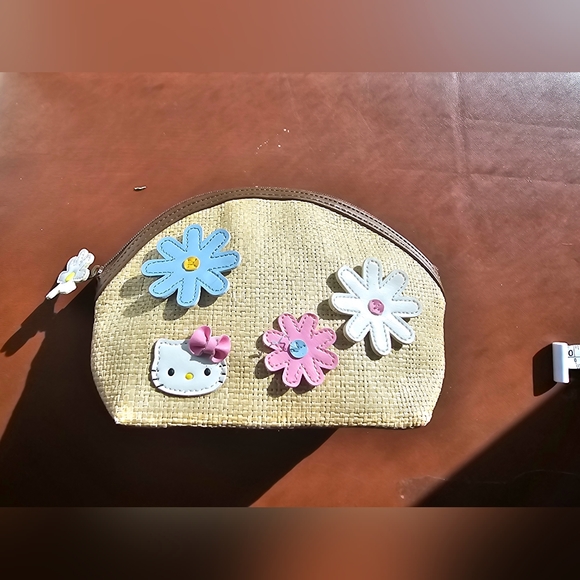 Hello kitty jute woven with flower hello kitty patches makeup bag pouch - Picture 2 of 9